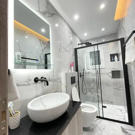 Apollo 2 Bd Jacuzzi * Athènes